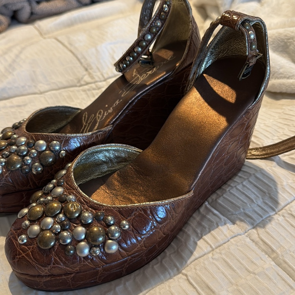 Chic Brown Beaded Women's Heels - Picture 2 of 6